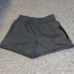 CHAMPION shorts